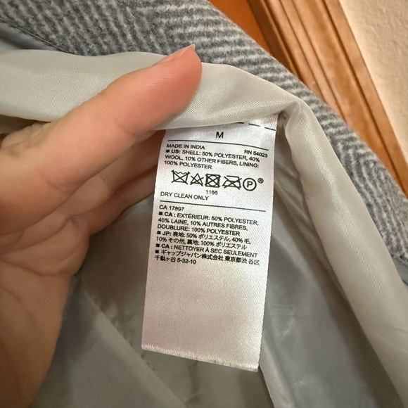 Banana Republic Women’s Grey Wool Peacoat - Picture 5 of 5